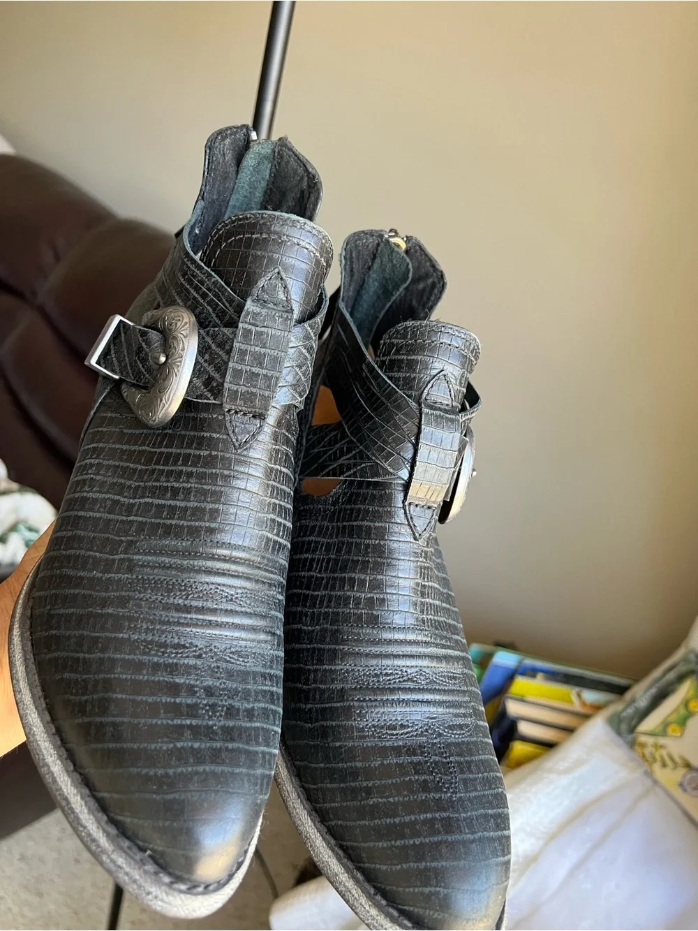 Ariat women boots size 9